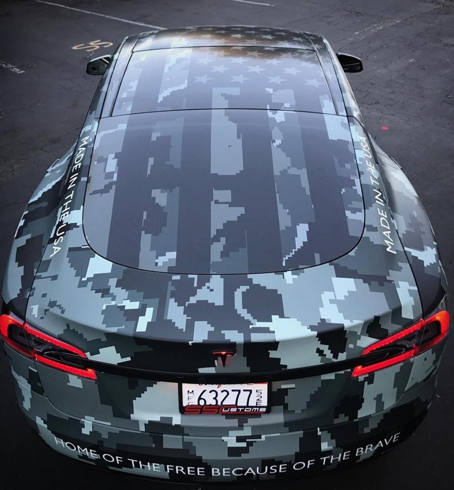  Tesla Model S by SS Customs 2017 года  (фото 2 из 3)